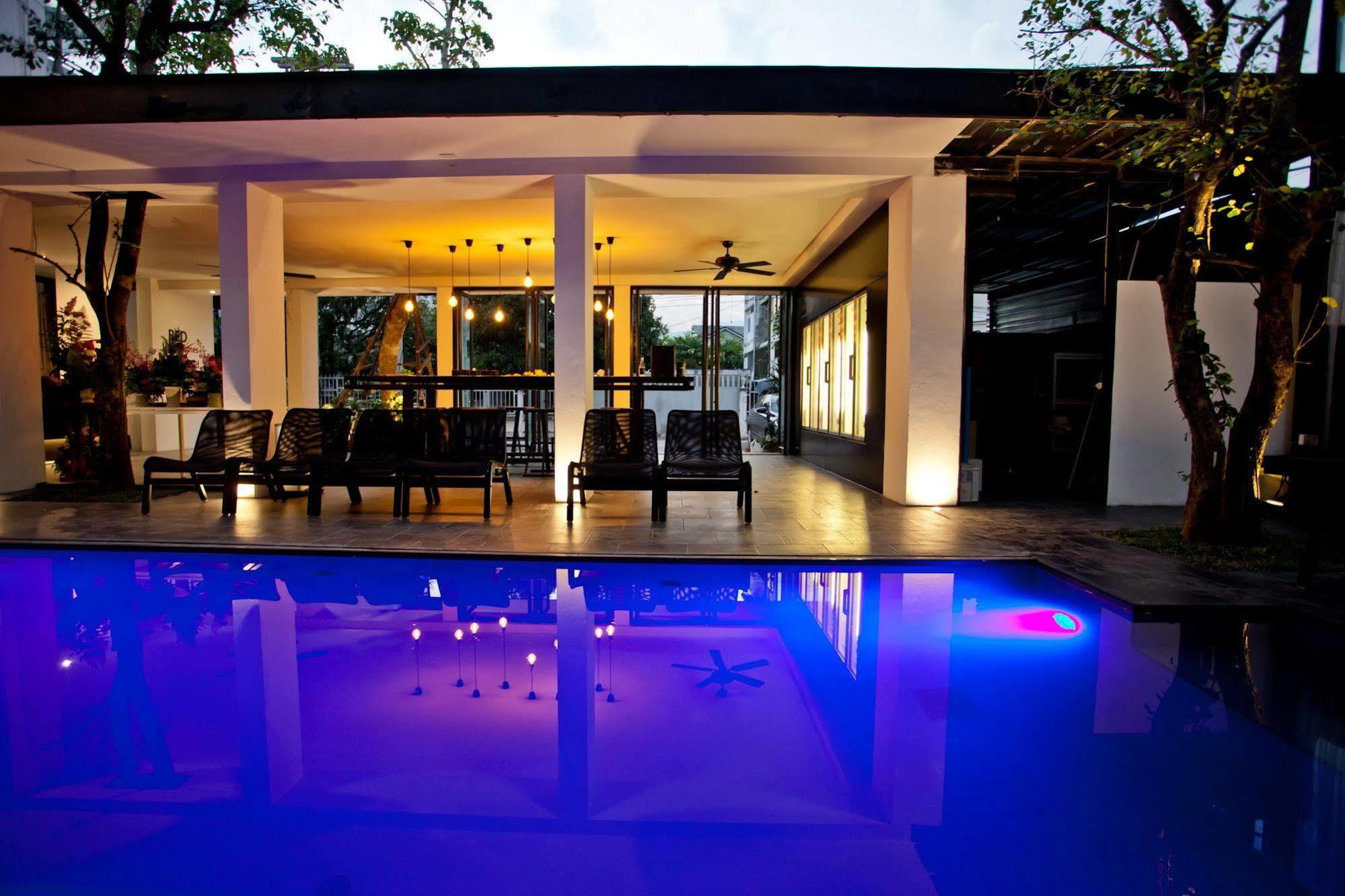 Bed Phrasingh-Adults Only Hotell Chiang Mai Eksteriør bilde